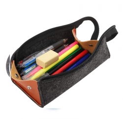 Canvas-Kit-Bag